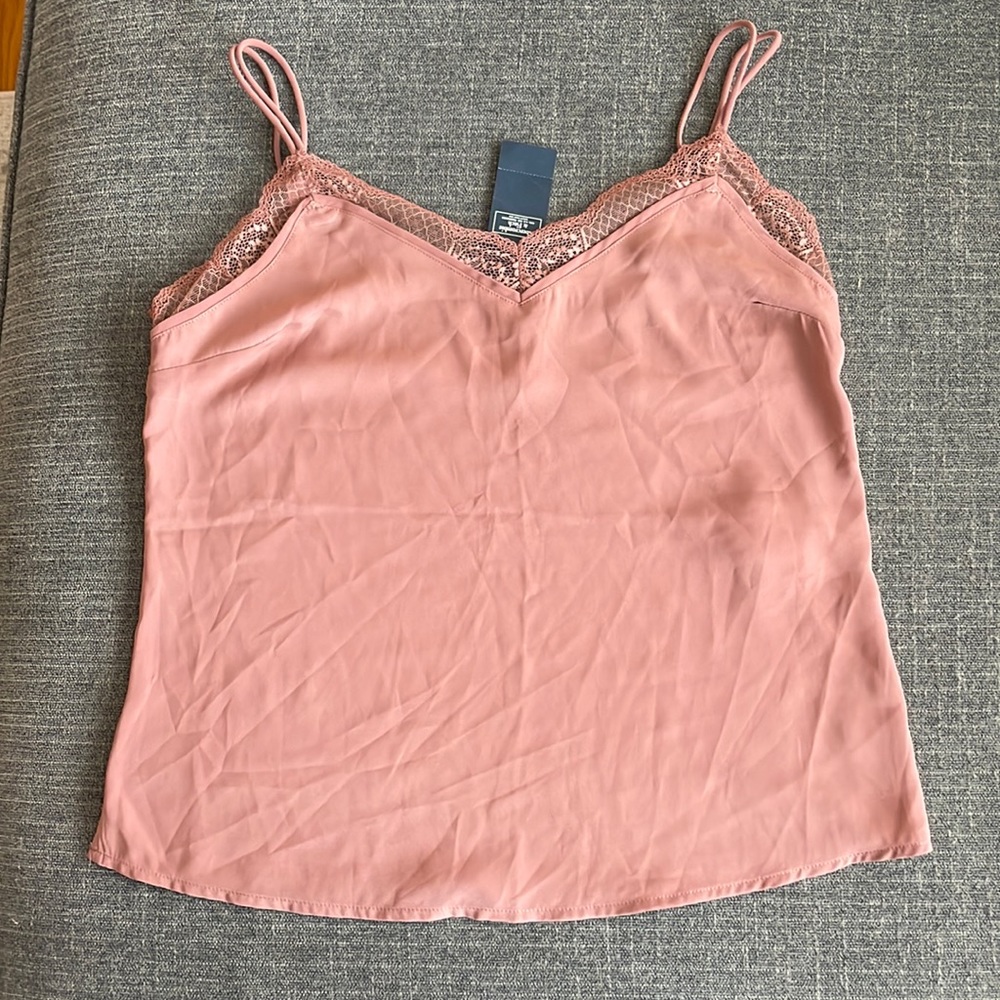 Dusty rose sleeveless top